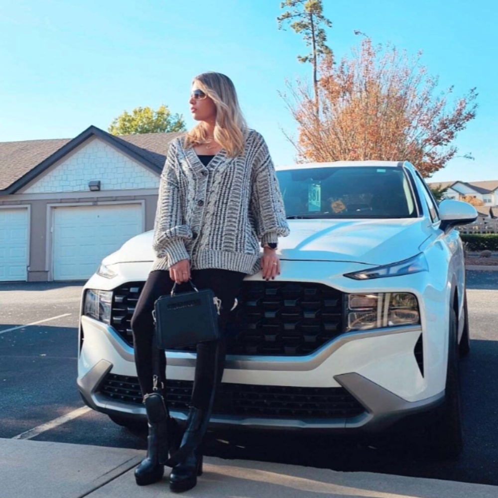 Oversized Grey Cable Knit Cardigan Long Sleeves Hip Length Buttoned - Picture 13 of 16